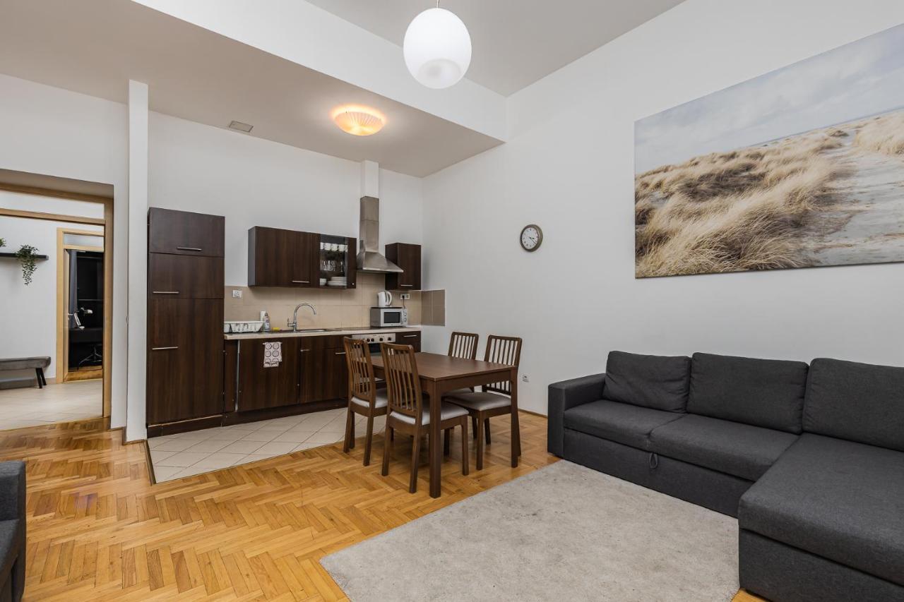 Cosy 1 Bedroom Apartment In Gozsdu Court Budapest Exterior foto